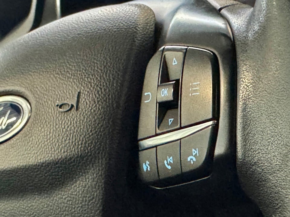 Ford Focus 1,0 EcoBoost Titanium stc. 5d