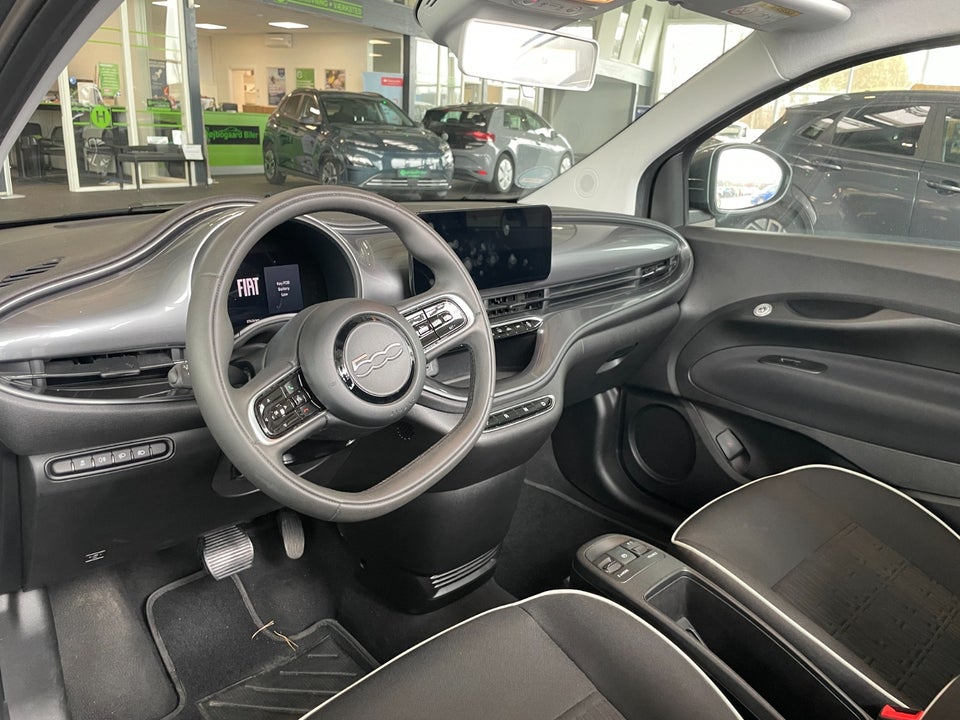 Fiat 500e 42 Icon Cabrio 2d