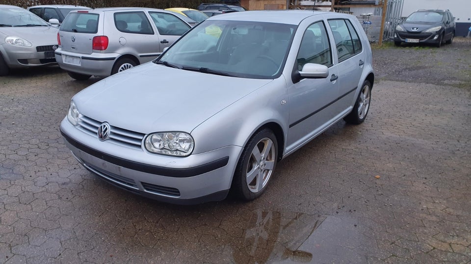 VW Golf IV 1,6 Highline Variant aut. 5d