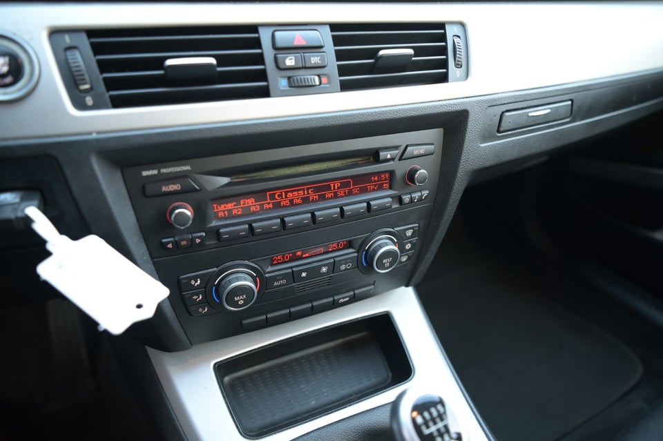 BMW 320d 2,0  4d
