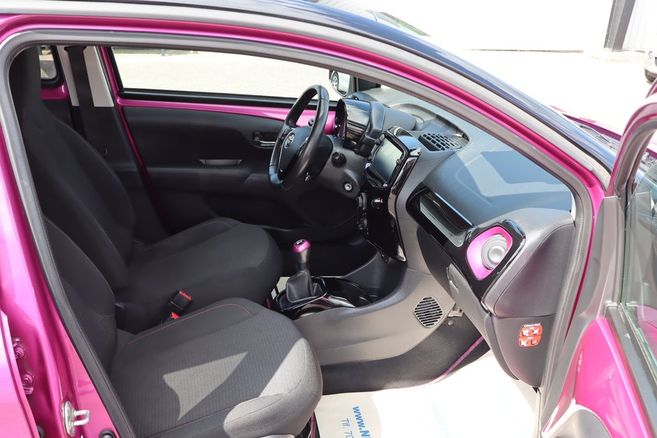 Toyota Aygo 1,0 VVT-i x-pression 5d