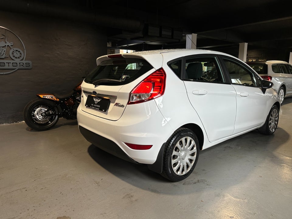Ford Fiesta 1,0 SCTi 100 Titanium 5d