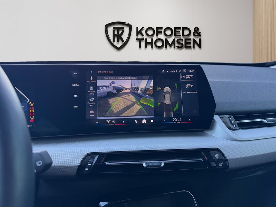 BMW iX1 eDrive20 X-Line 5d