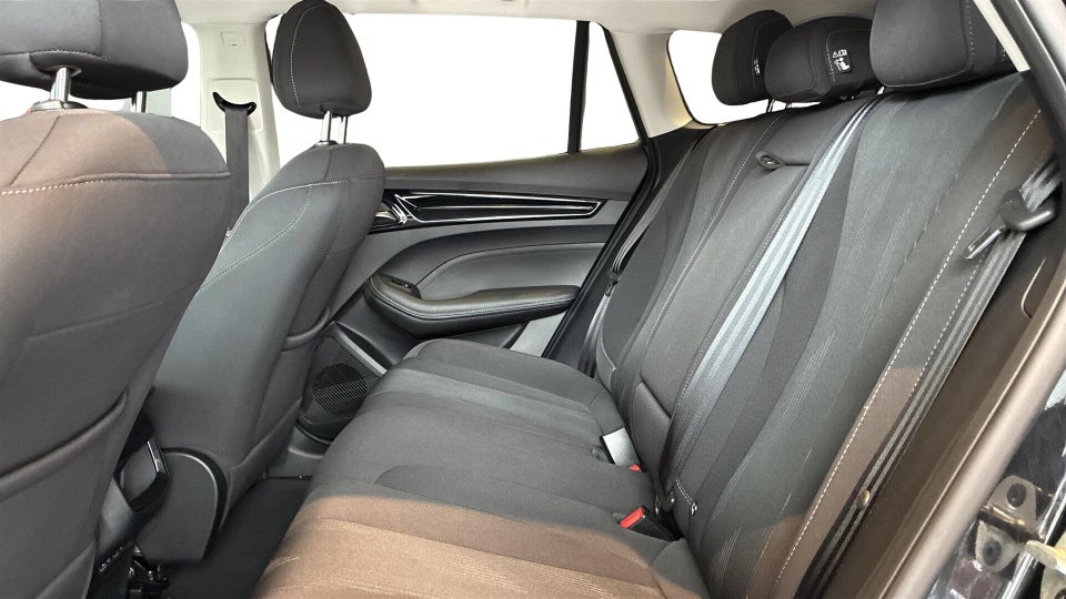 MG MG5 61 Comfort 5d