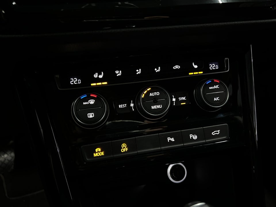 VW Touran 2,0 TDi 150 Highline DSG 7prs 5d