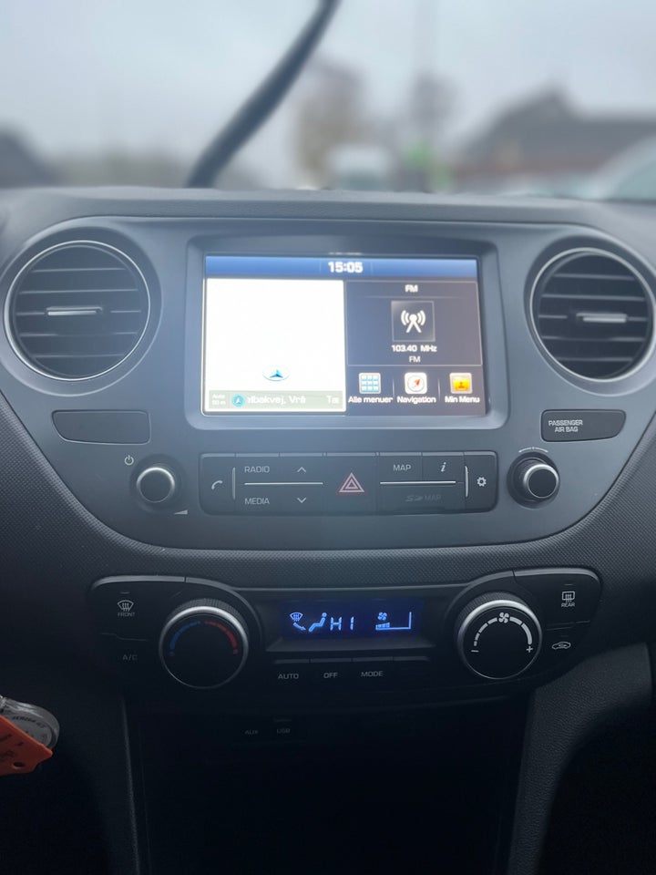 Hyundai i10 1,0 Premium 5d