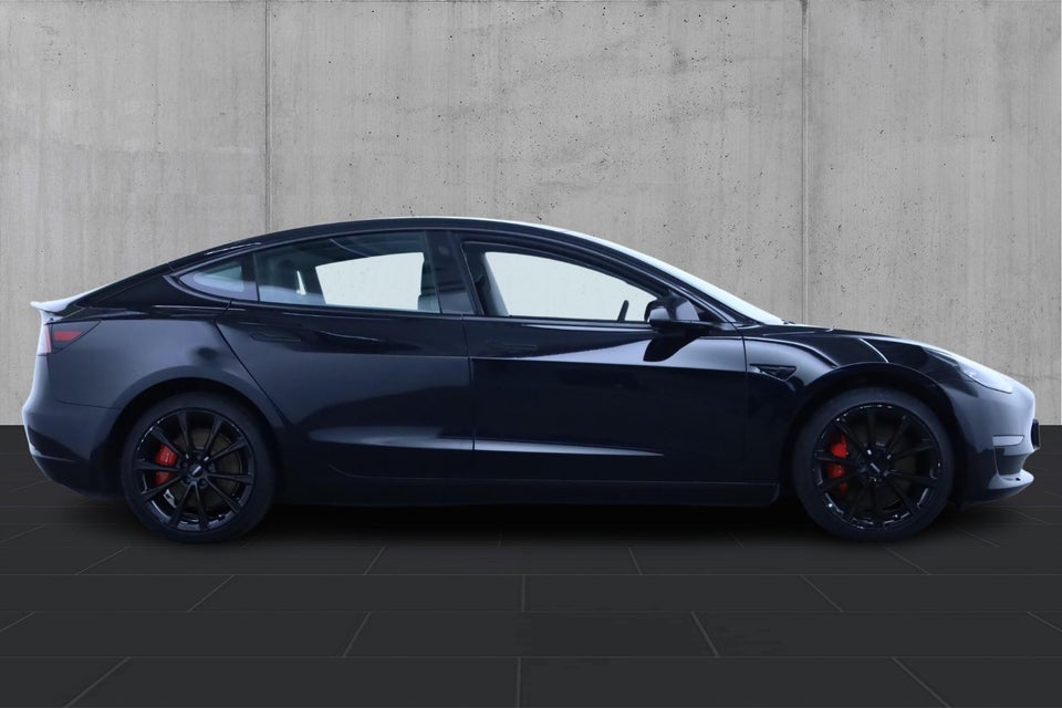 Tesla Model 3 Performance AWD 4d