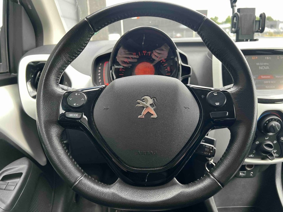 Peugeot 108 1,0 e-VTi 69 Allure TOP! 5d