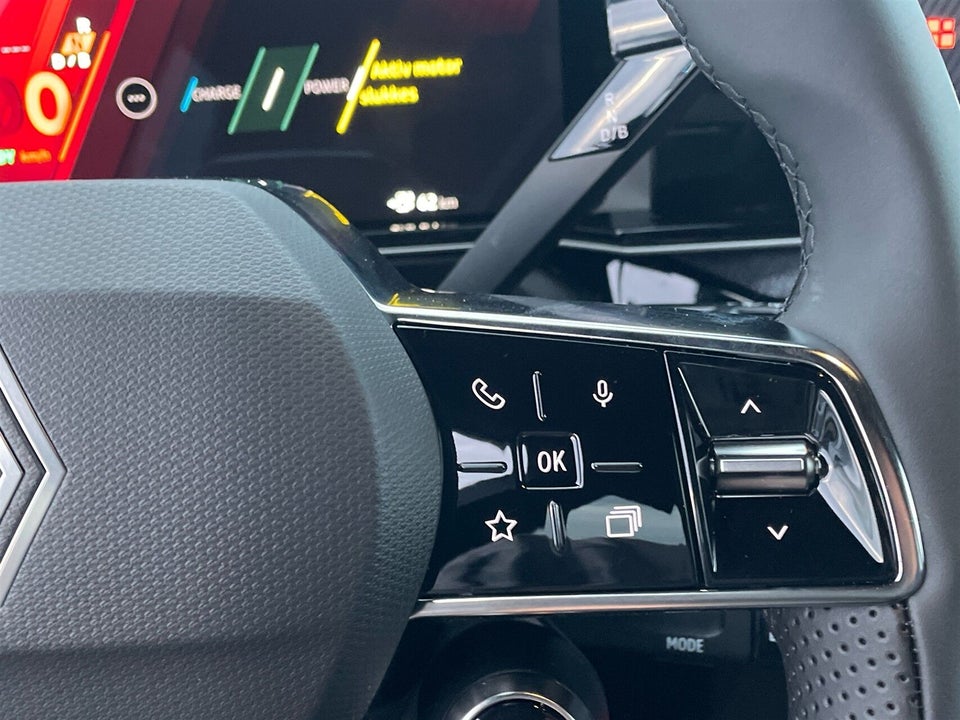 Renault 5 E-Tech 52 Techno 5d