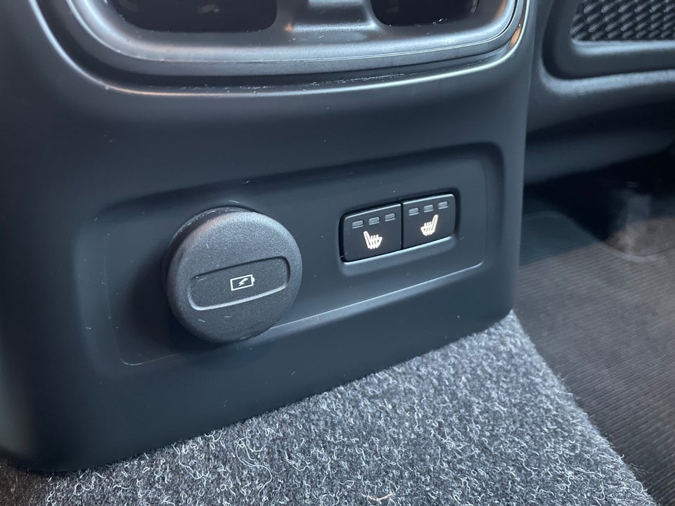 Volvo XC40 1,5 T5 ReCharge Inscription aut. 5d