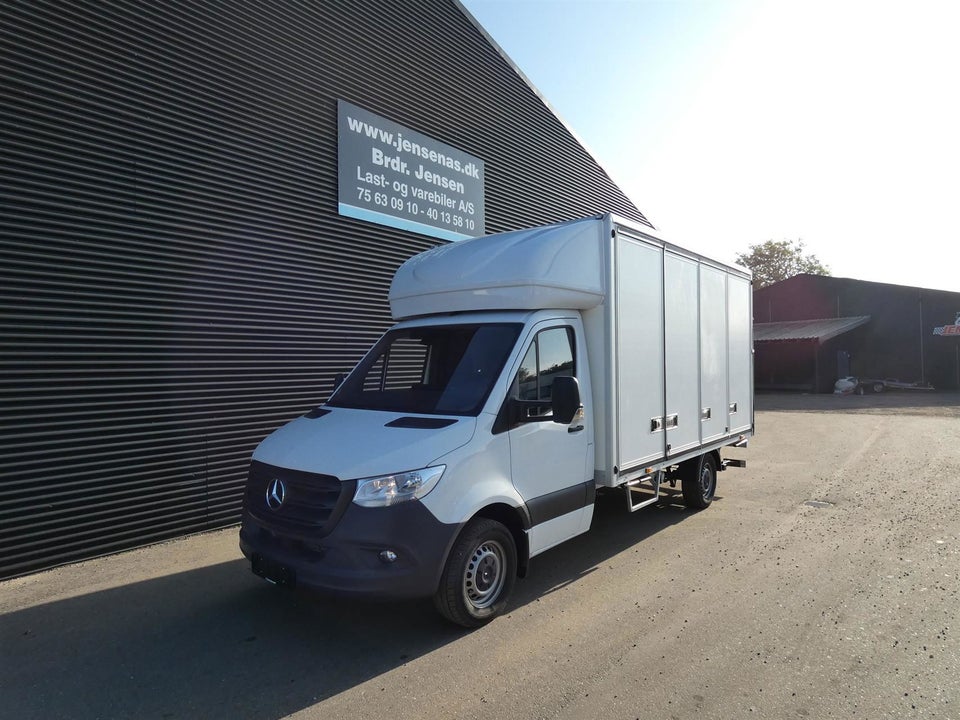 Mercedes Sprinter 317 2,0 CDi A3 Chassis aut. RWD 2d