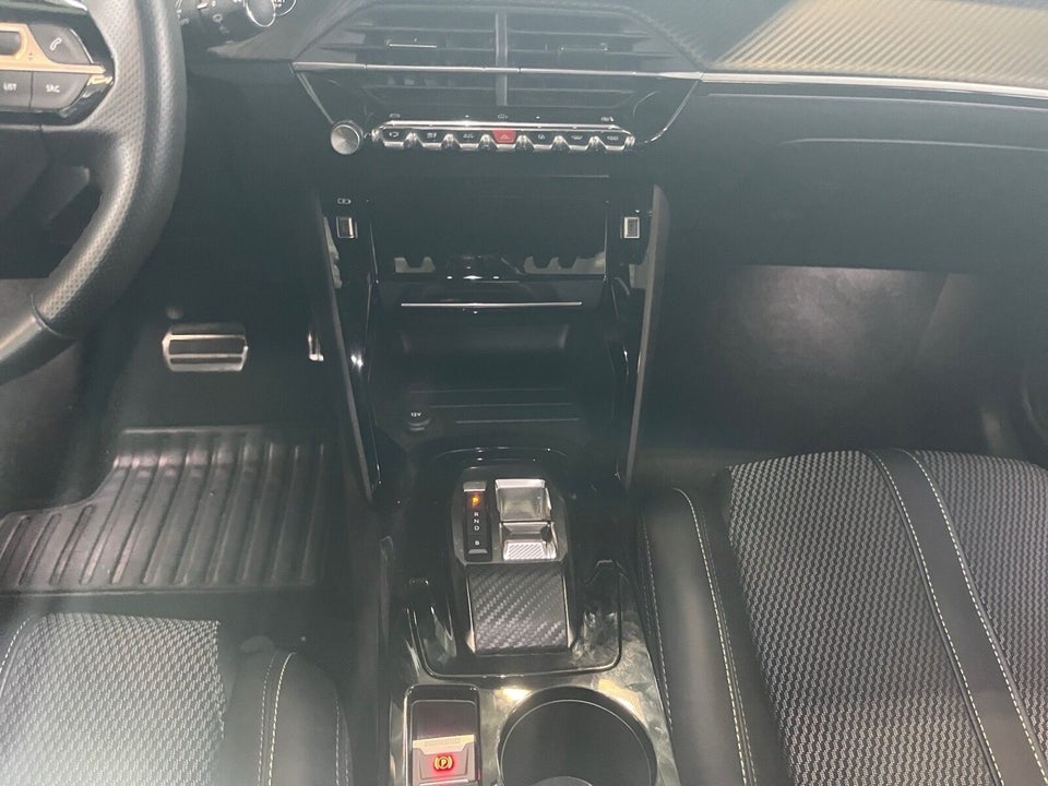 Peugeot e-208 54 GT 5d