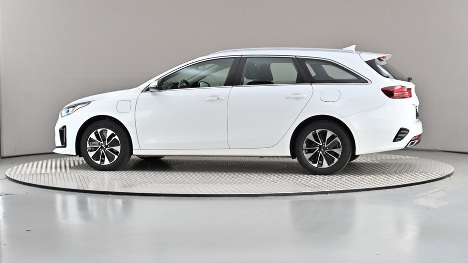 Kia Ceed 1,6 PHEV Prestige SW DCT 5d