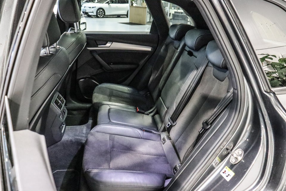 Audi Q5 50 TDi S-line quattro Tiptr. 5d