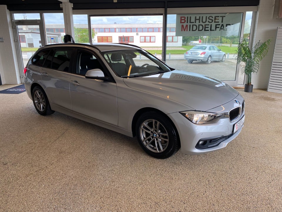 BMW 318d 2,0 Touring aut. 5d