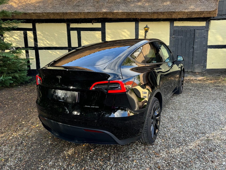 Tesla Model Y Long Range AWD 5d