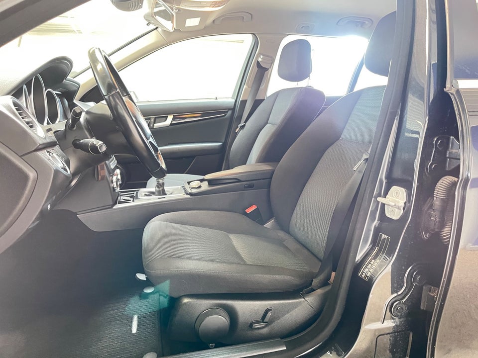 Mercedes C180 1,8 Elegance stc. BE 5d