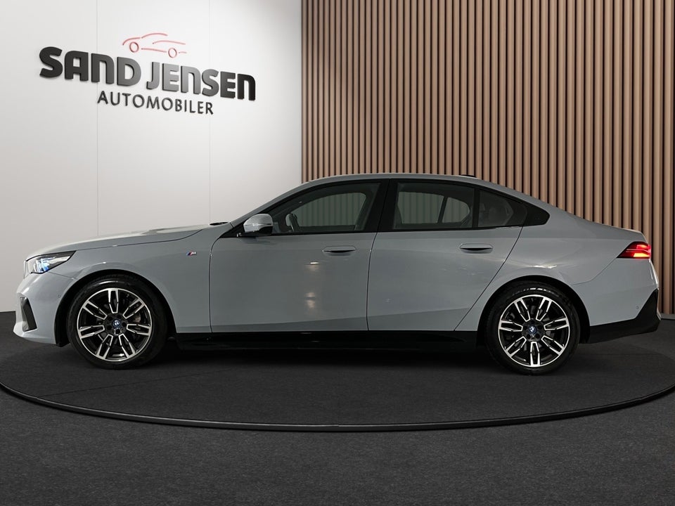 BMW i5 eDrive40 M-Sport 4d
