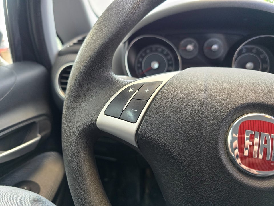 Fiat Punto Evo 1,4 Dynamic 5d