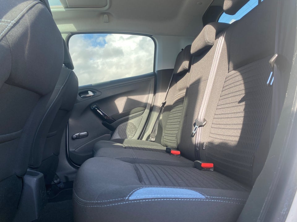 Peugeot 208 1,2 VTi 82 Active 5d