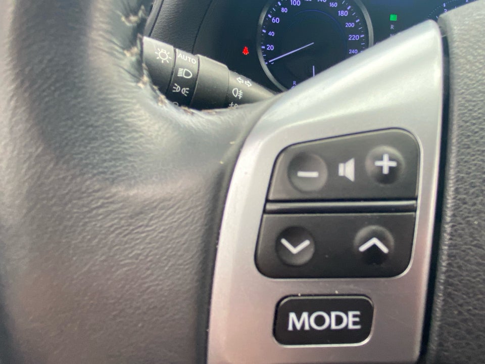 Lexus IS250 2,5 aut. 4d