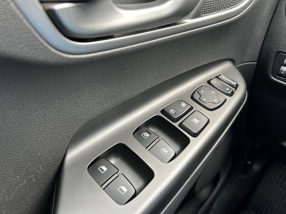 Hyundai Kona 64 EV Essential 5d