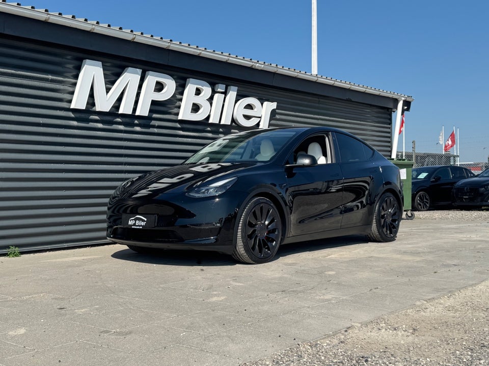 Tesla Model Y Performance AWD 5d
