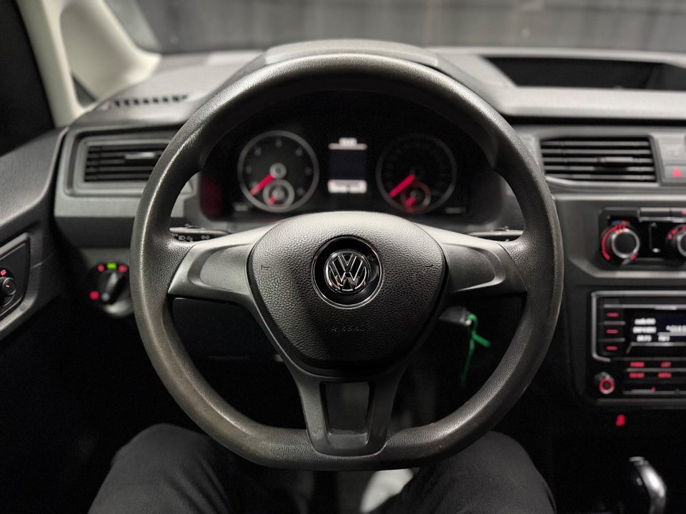 VW Caddy 2,0 TDi 102 DSG BMT Van 4d