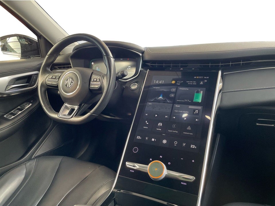 MG Marvel R Luxury 5d