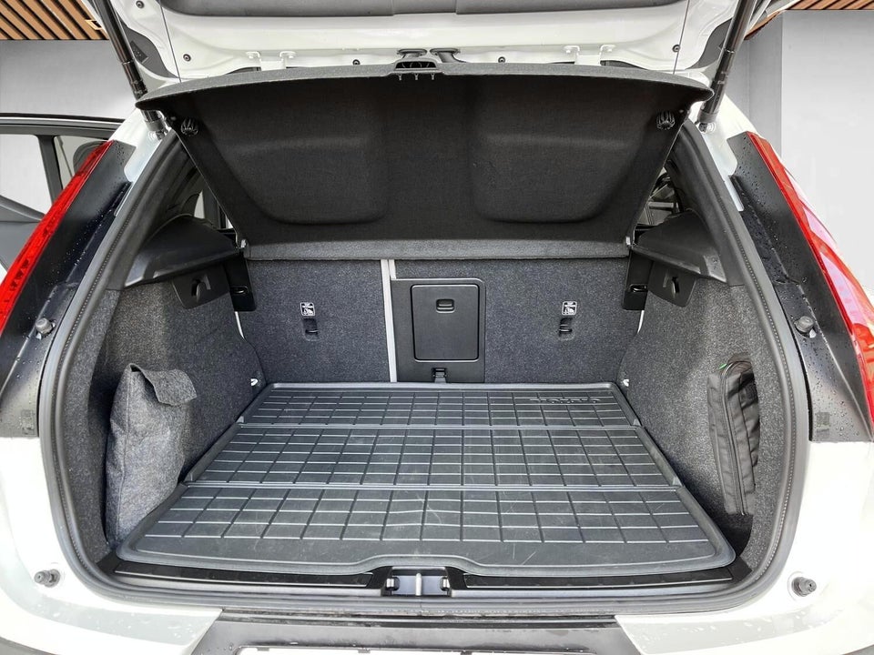 Volvo EX40 Extended Range Core 5d