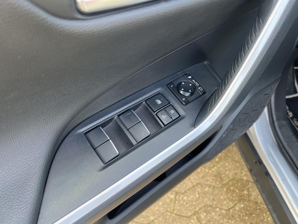 Toyota RAV4 2,5 Hybrid H3 MDS 5d