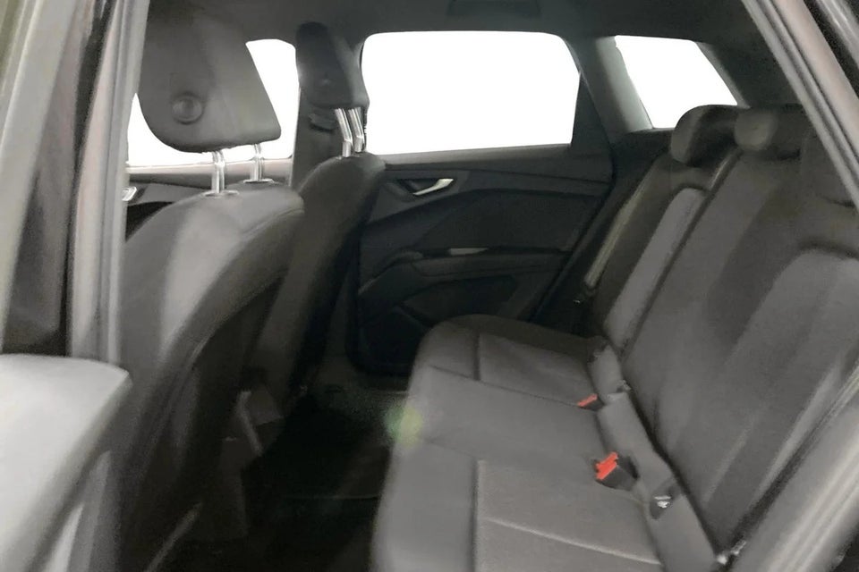 Audi Q4 e-tron 35  5d