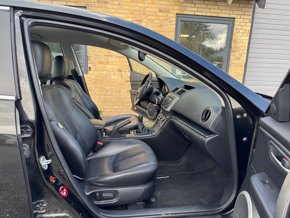 Mazda 6 2,0 Advance 4d
