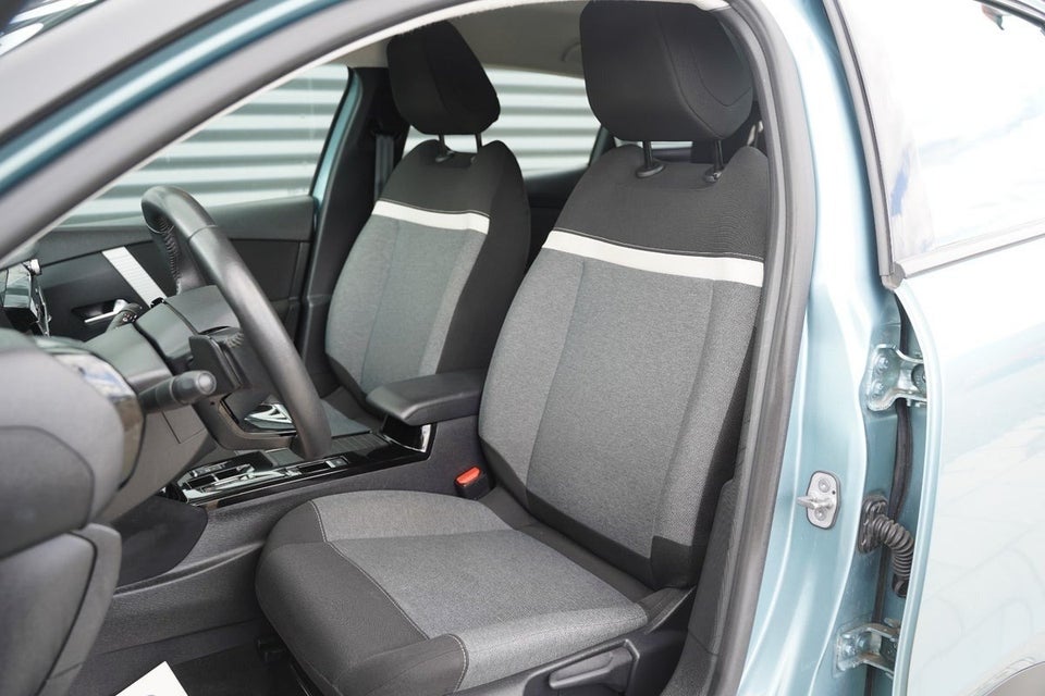 Citroën C4 1,5 BlueHDi 130 Feel EAT8 5d