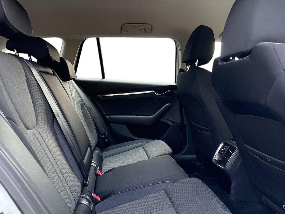 Skoda Octavia 1,4 TSi iV Plus Combi DSG 5d