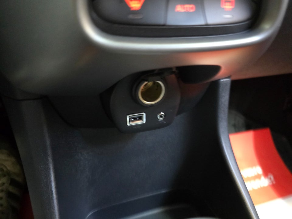 Toyota Aygo 1,0 VVT-i x-press 5d