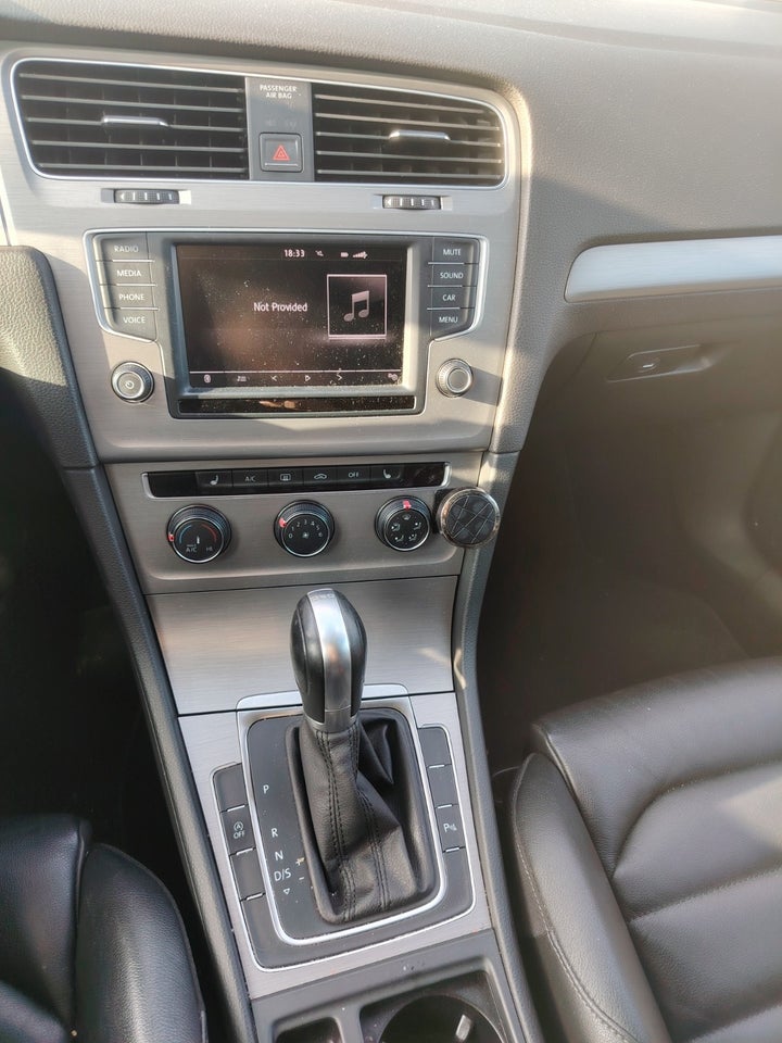 VW Golf VII 1,6 TDi 110 R-line DSG BMT 5d