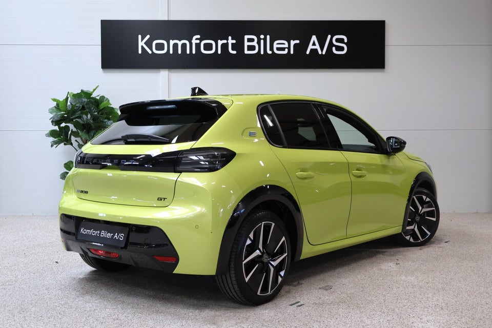 Peugeot e-208 54 GT 5d