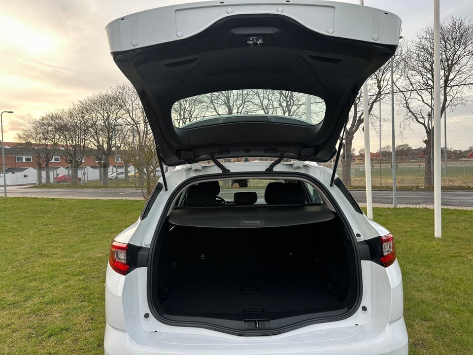 Renault Megane IV 1,5 dCi 90 Zen Sport Tourer 5d