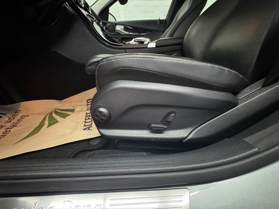 Mercedes C220 d 2,2 AMG Line stc. aut. 5d