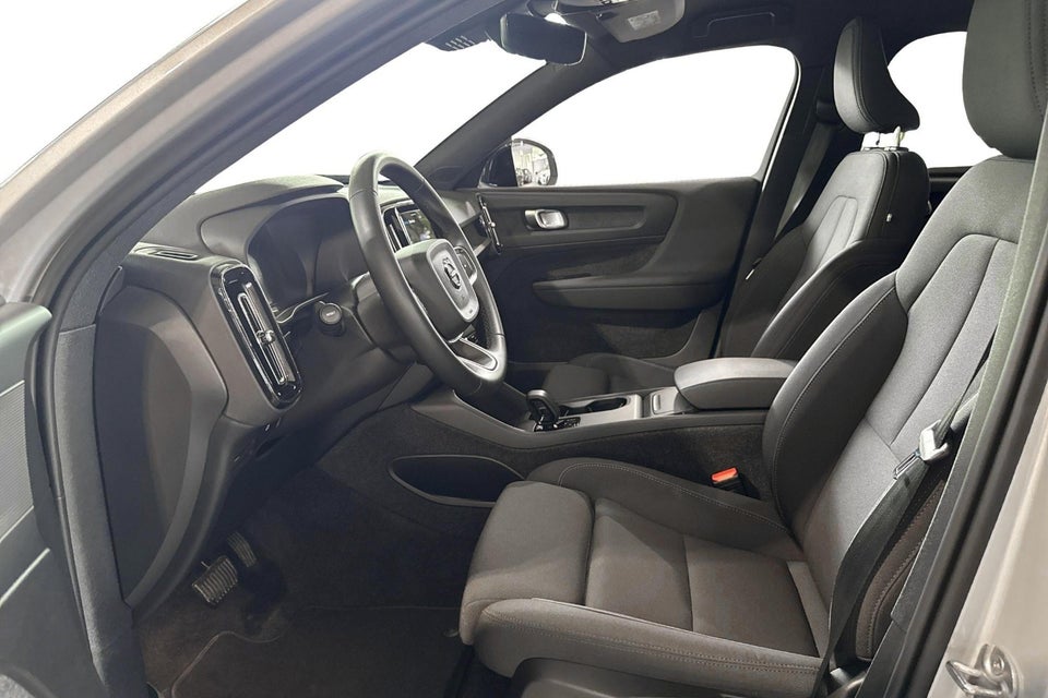 Volvo EX40 Extended Range Plus 5d