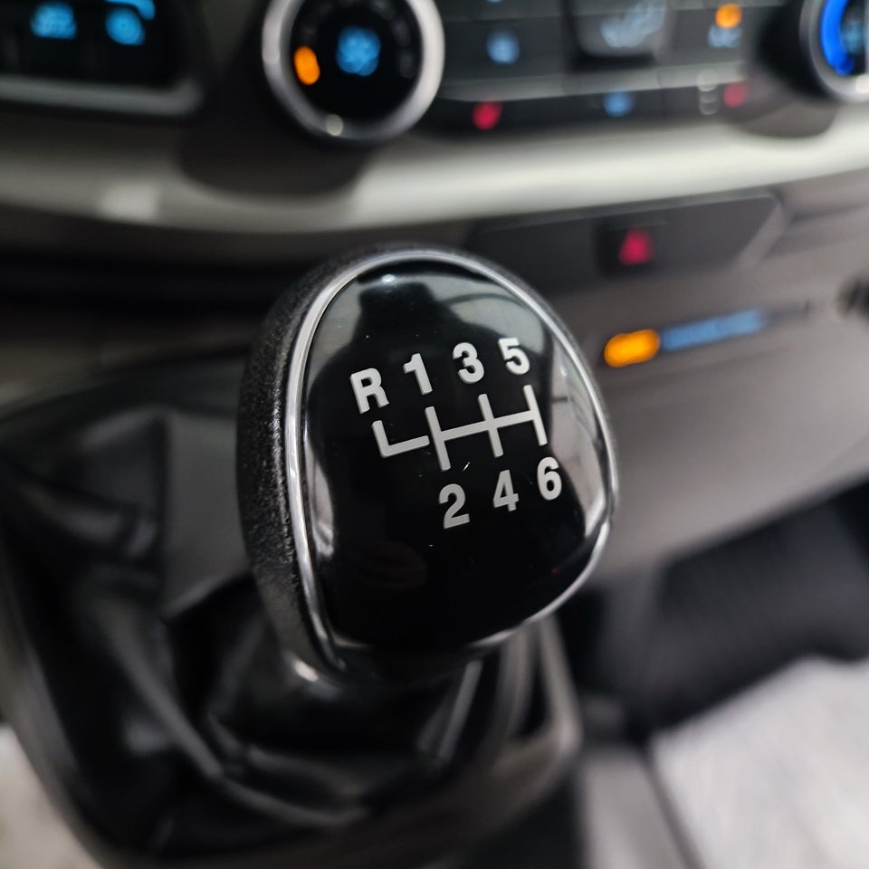 Ford Transit Custom 300L 2,0 TDCi 130 Trend