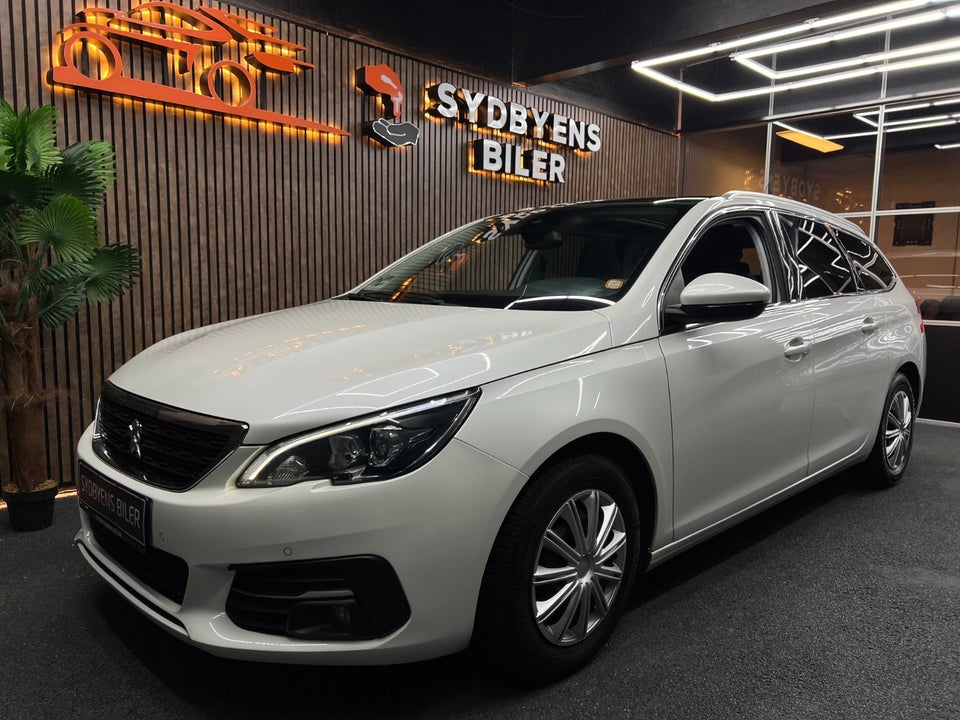 Peugeot 308 1,6 BlueHDi 120 Selection Sky SW 5d