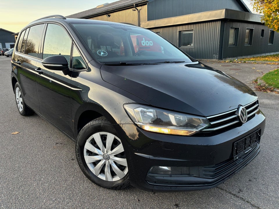 VW Touran 2,0 TDi 115 Comfortline DSG Van 5d