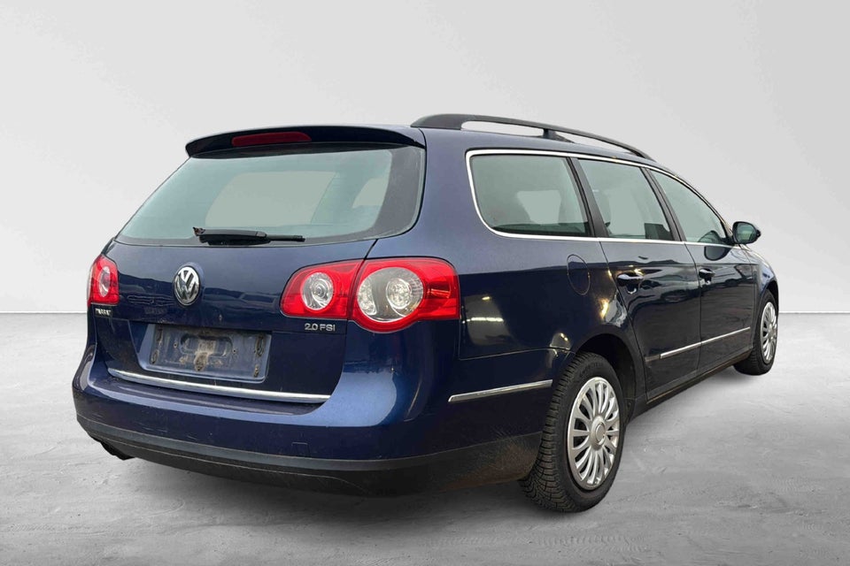 VW Passat 2,0 FSi Comfortline Variant 5d