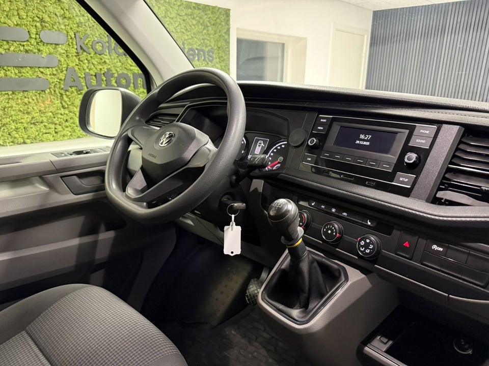 VW Transporter 2,0 TDi 110 Kassevogn lang