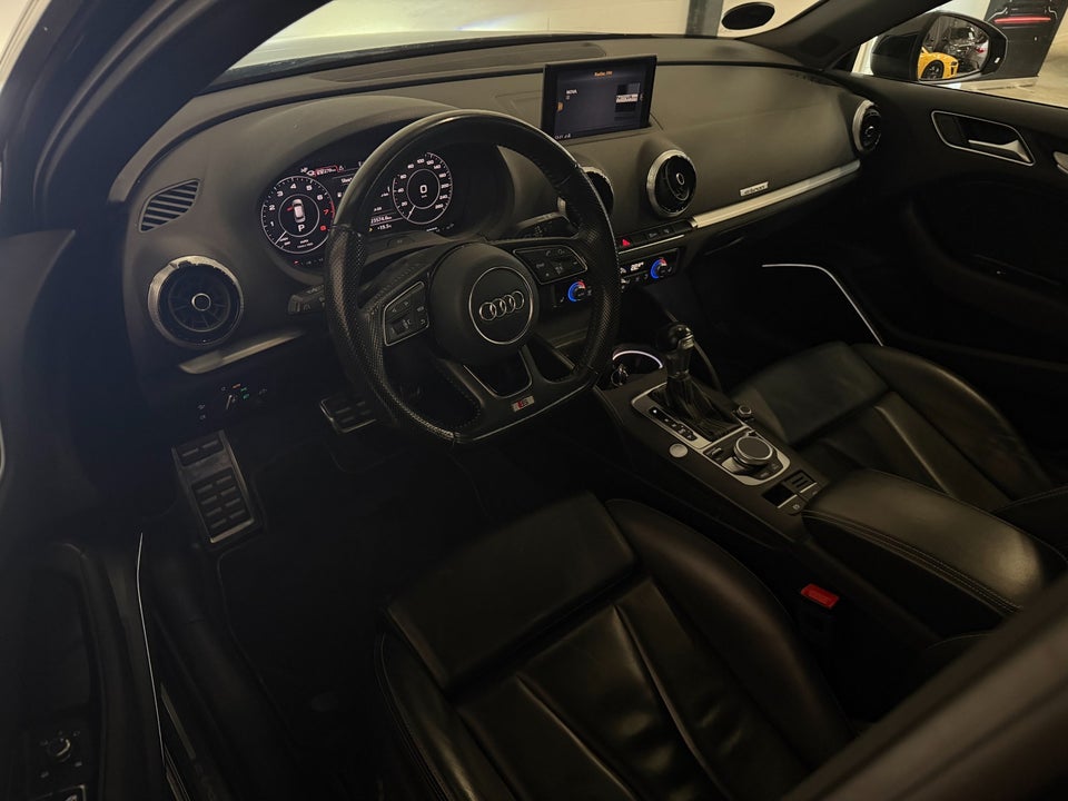 Audi A3 1,4 e-tron Sportback S-tr. 5d