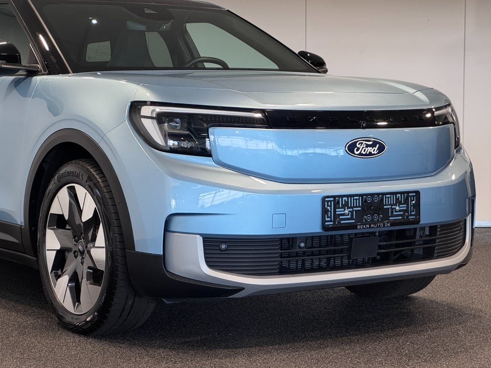 Ford Explorer 77 Premium Extended Range 5d