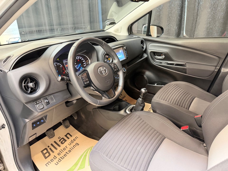 Toyota Yaris 1,5 VVT-iE T1 5d