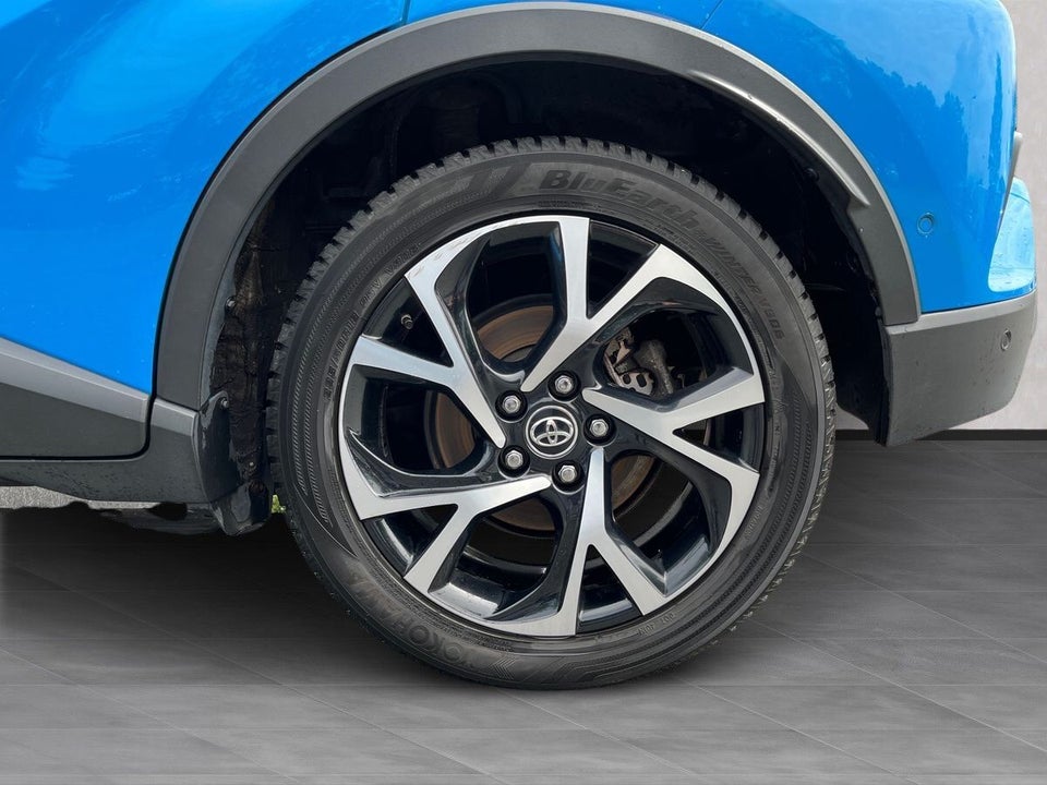 Toyota C-HR 1,8 Hybrid C-LUB Premium CVT 5d